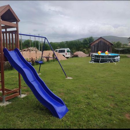Apartman Swans Otočac Esterno foto