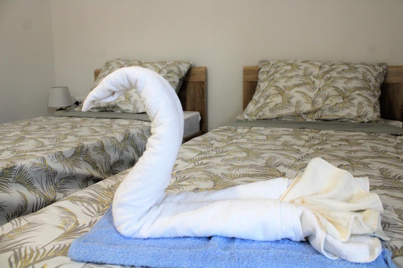 Apartman Swans Otočac Esterno foto