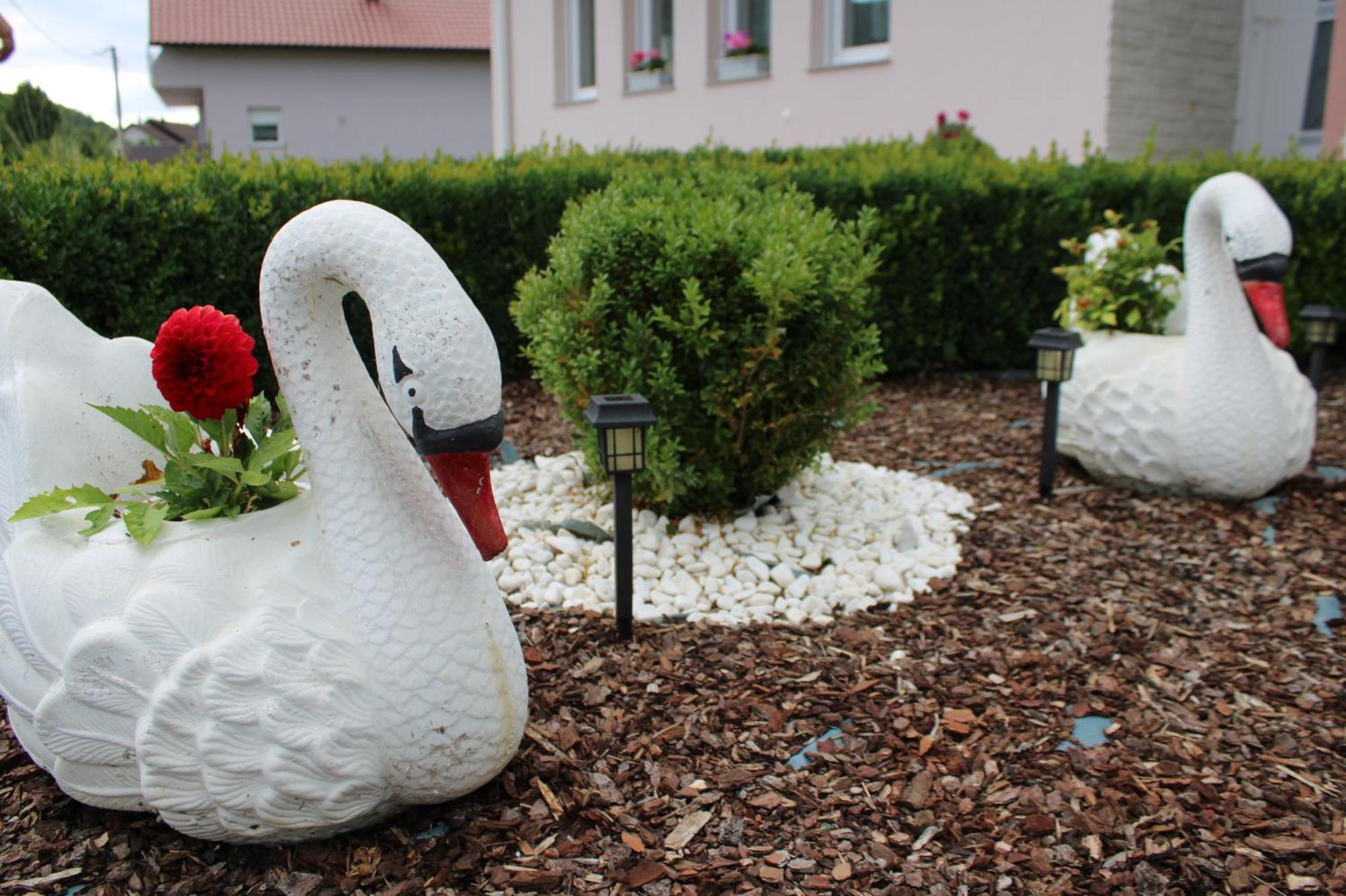 Apartman Swans Otočac Esterno foto